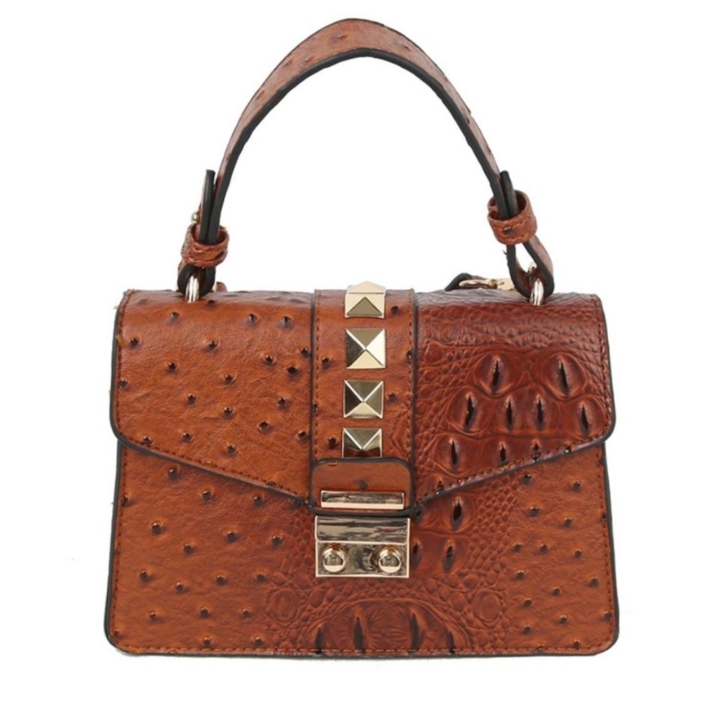 💥💥👜🎁NEW!! Ostrich Style, Studded Flap Crossbody Handbag💥💥👜🎁
